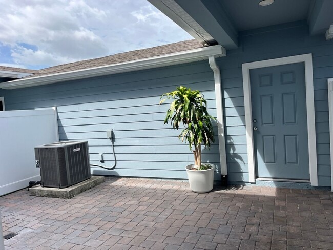 Building Photo - 14238 Sapelo Beach Dr