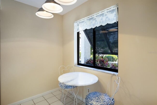 Building Photo - 4564 Longwater Chase