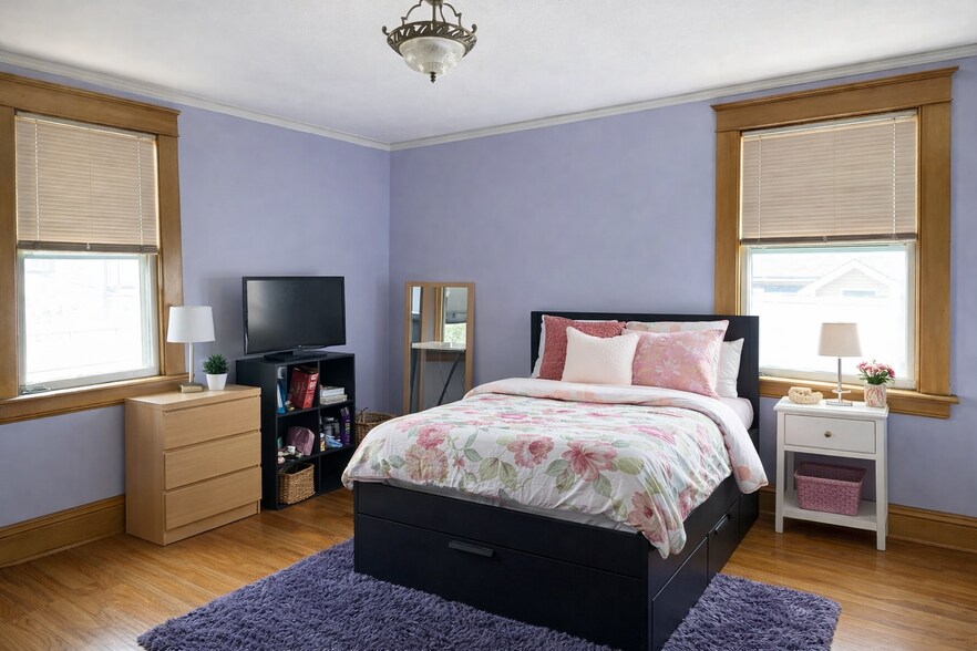 Building Photo - 1478 Van Buren Ave