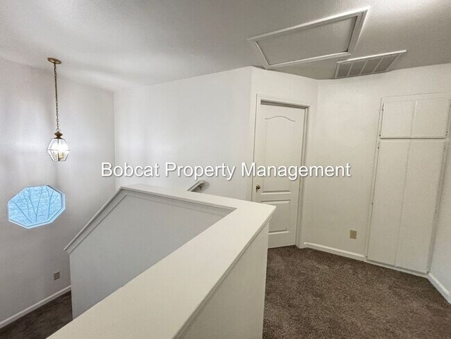 Building Photo - 1407 Mission St