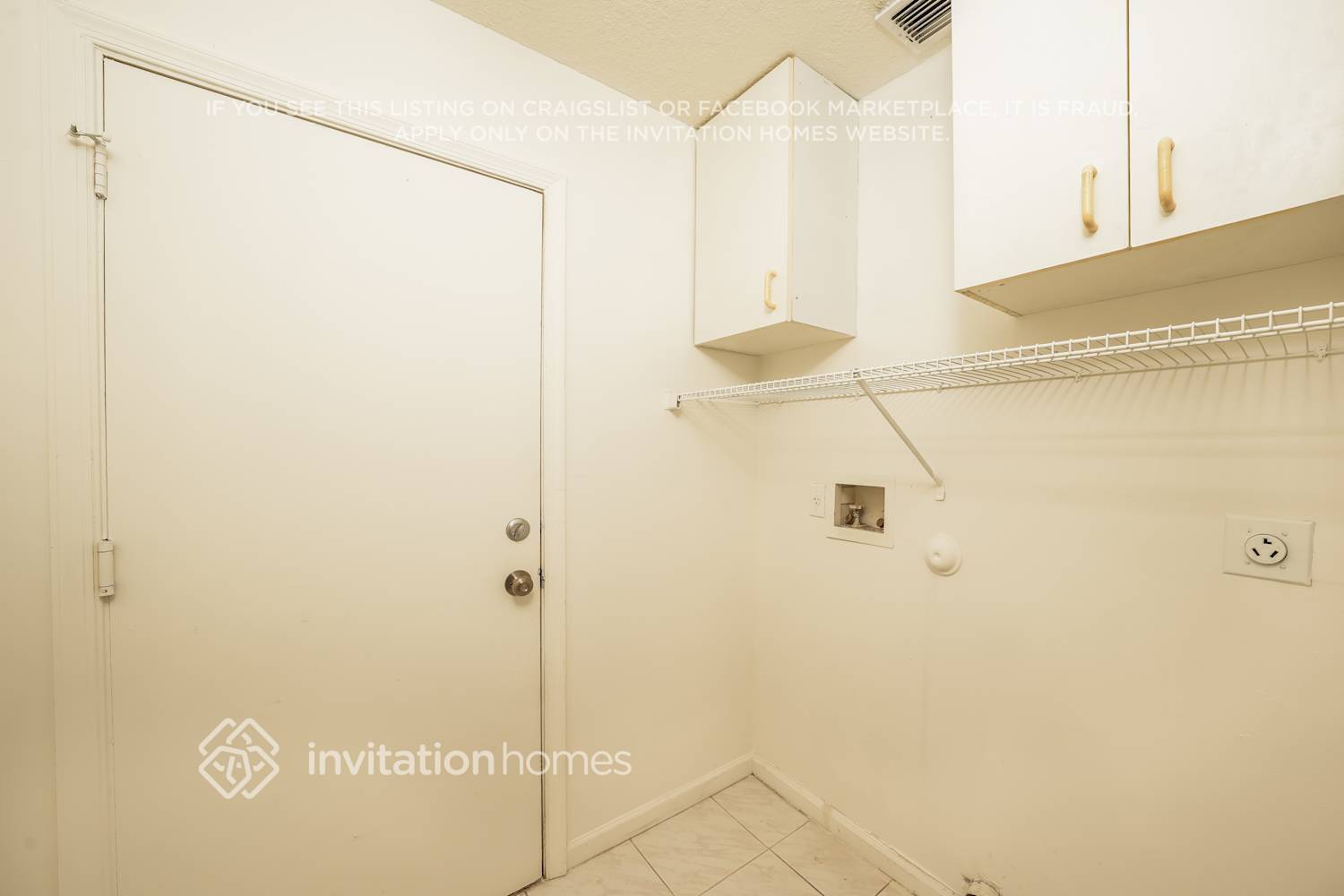 Building Photo - 10154 Aqua Vista Way