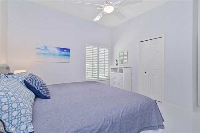 Building Photo - 3681 Lakemont Dr