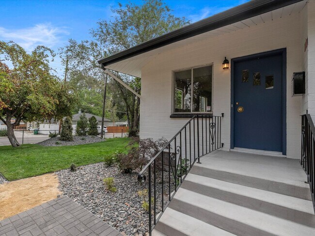 Primary Photo - Move In Ready Midtown Dream Home