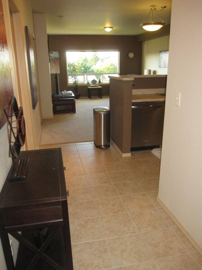 Building Photo - 508 Darby Dr