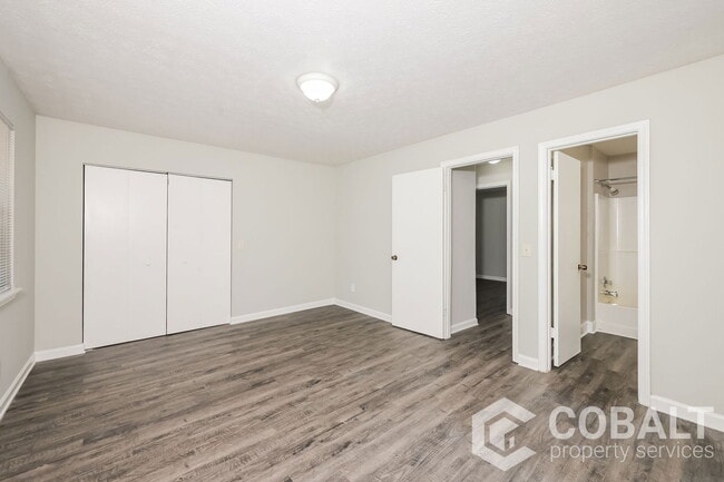 Building Photo - 3489 Creekview Pl