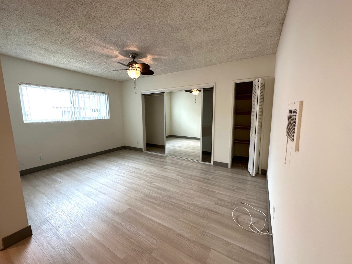 Building Photo - 12618 Pacific Ave