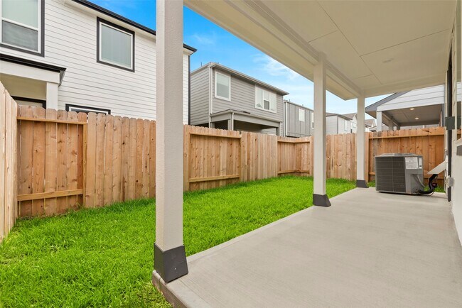 Building Photo - 10013 Rustic Charm St
