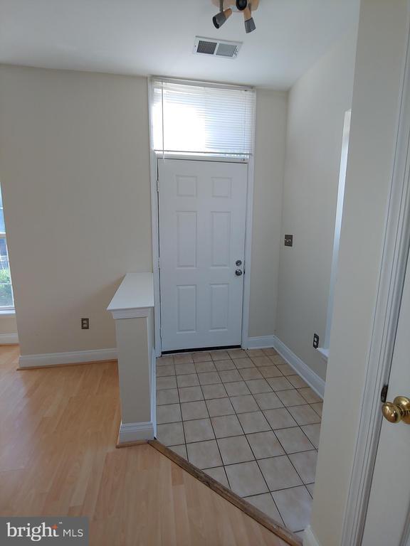 Building Photo - 814 Estuary Dr