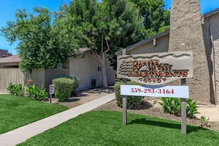 Building Photo - Rancho Del Cade