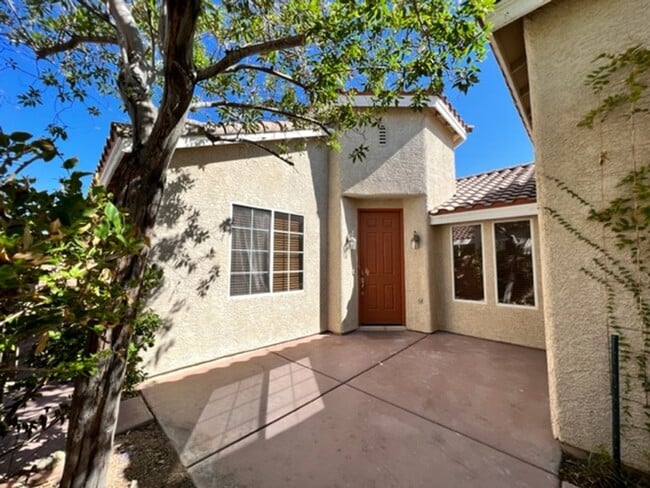 Building Photo - Beautiful 1 Story house located in the Northwest