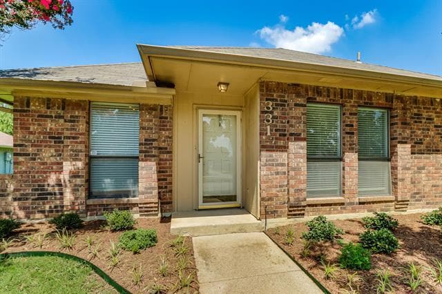Building Photo - 331 Aspenway Dr