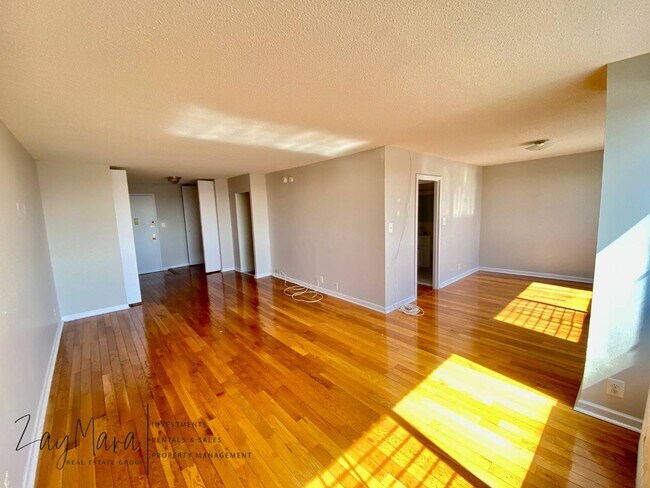 Building Photo - 40 E Sidney Ave