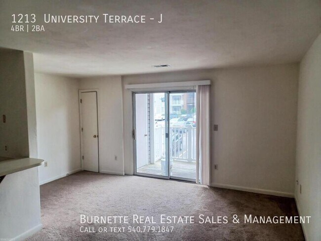 Building Photo - 1213 University Terrace