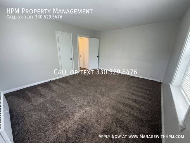 Building Photo - 20835 Chagrin Blvd
