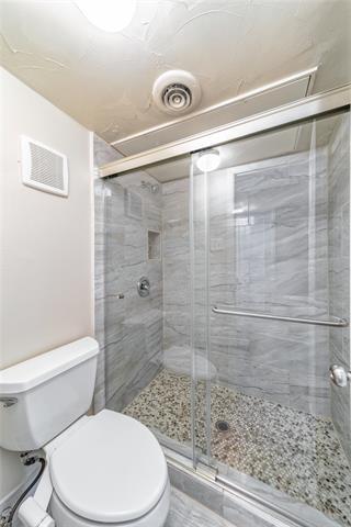 Building Photo - 2719 Creekwood Ct