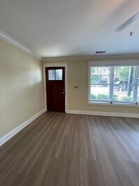 Building Photo - 15-1512 Dukes