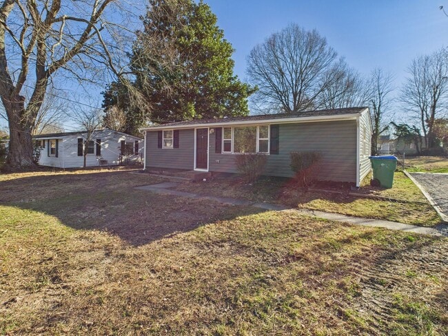 Building Photo - 6113 Ullswater Ave