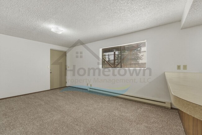 Building Photo - 4424 W Redding Rd