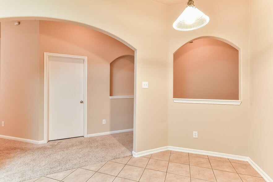 Building Photo - 13407 Forest Pines Village Ln