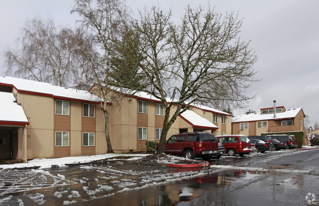 Building Photo - Tualatin View Apartments