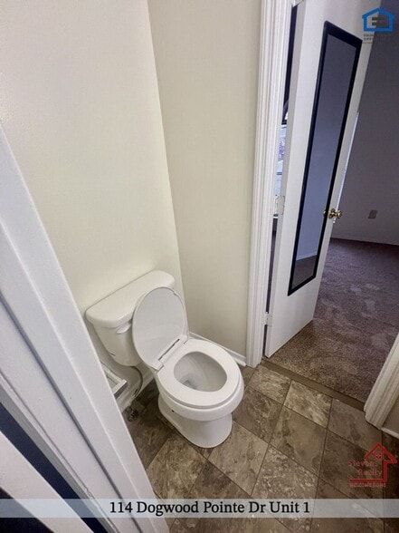 Building Photo - 114 Dogwood Pointe Dr