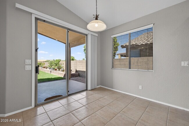 Building Photo - 3096 E Kingbird Pl
