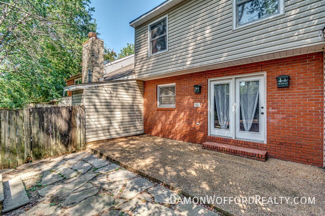 Building Photo - 1435 Roxbury Ct