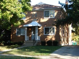 Building Photo - 515 East Dr