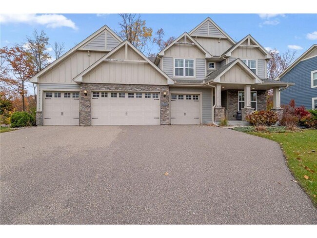 Building Photo - 16810 51st Pl N