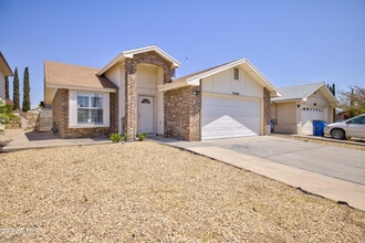 Building Photo - 3404 Rosinie Rose Pl