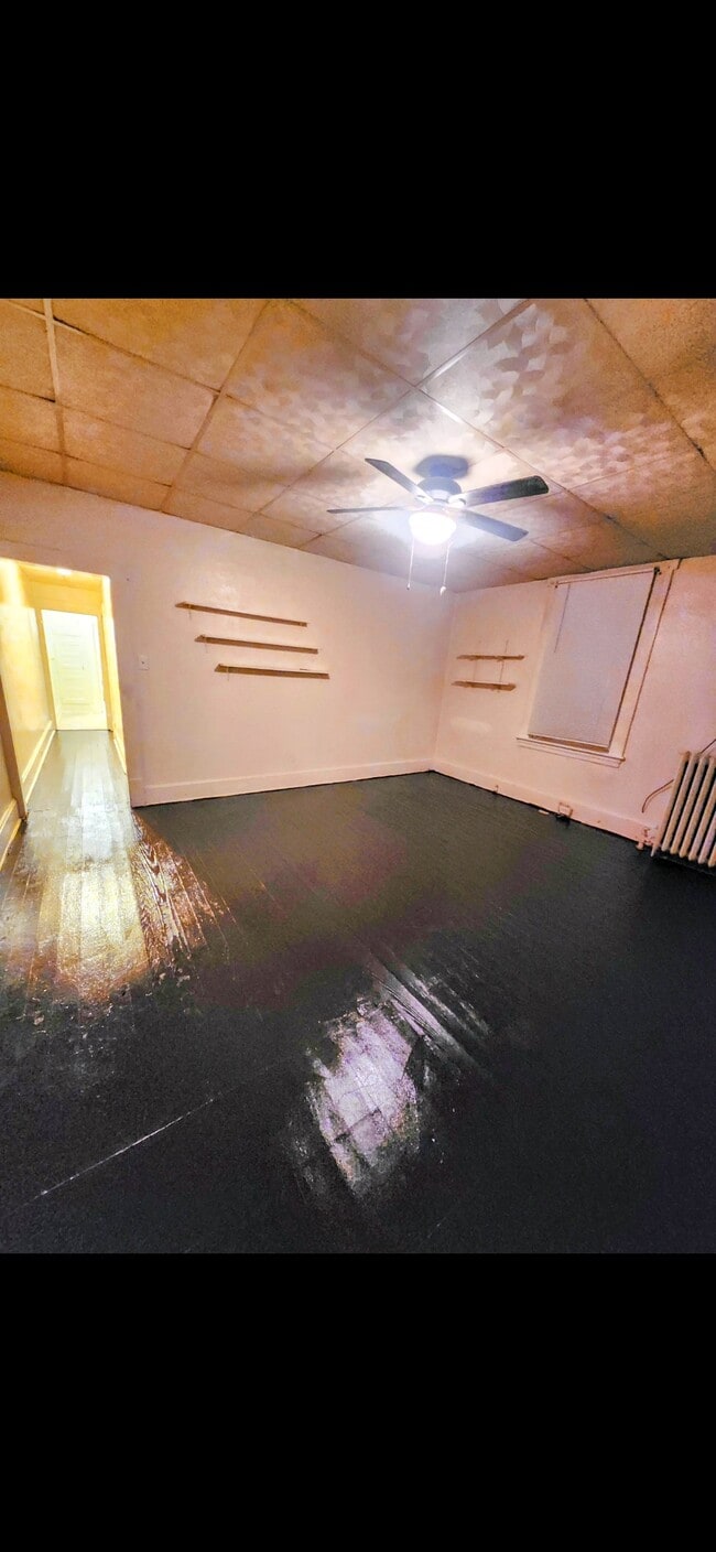 Building Photo - 343 Linden Ave