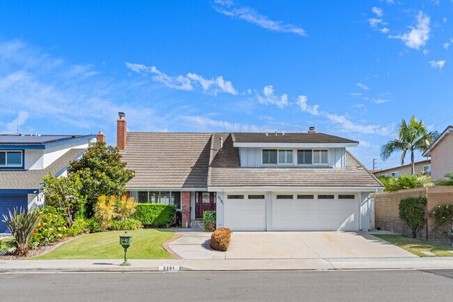 Building Photo - 8591 Naples Dr