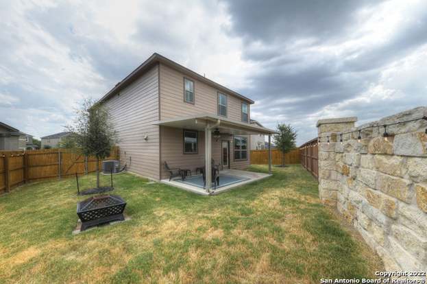 Building Photo - 3011 Comanche Crossing