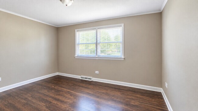 Building Photo - 14444 Ellis Ave