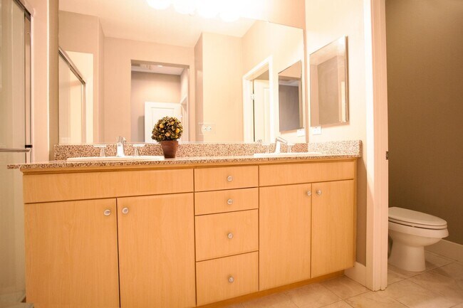 Building Photo - PALO ALTO SCHOOL DISTRICT- Tri-Level Execu...
