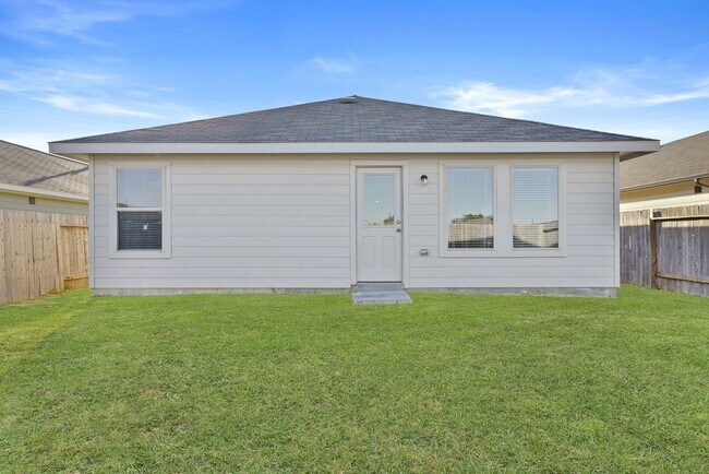 Building Photo - 22156 Juniper Crossing Dr