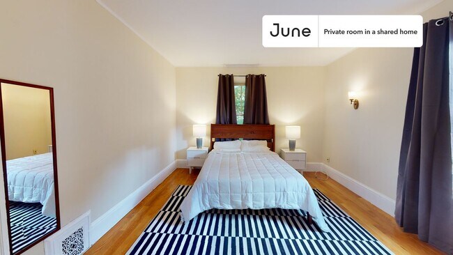 Building Photo - Room in Shared 5 bed/2 bath home in Newton Corner