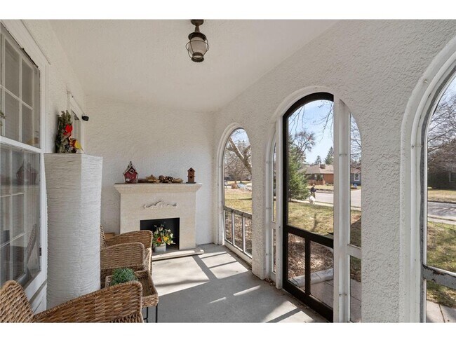 Building Photo - 2721 29th Ave NE