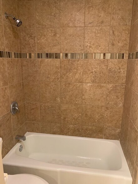 Upgraded tile upstairs bath - 613 30th St NE