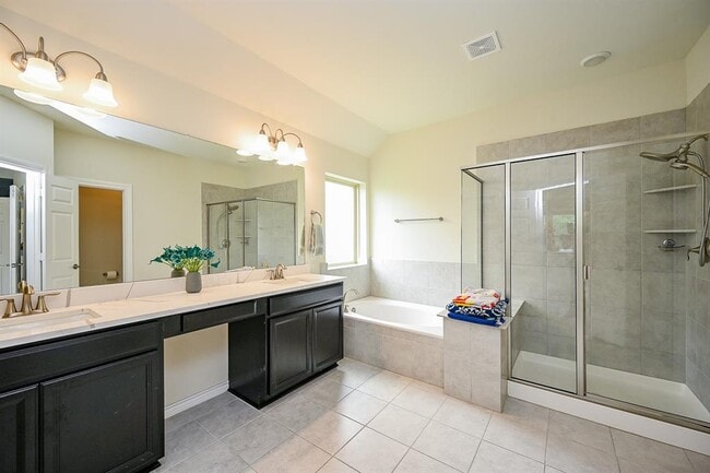 Building Photo - 27915 Crosswater Ln