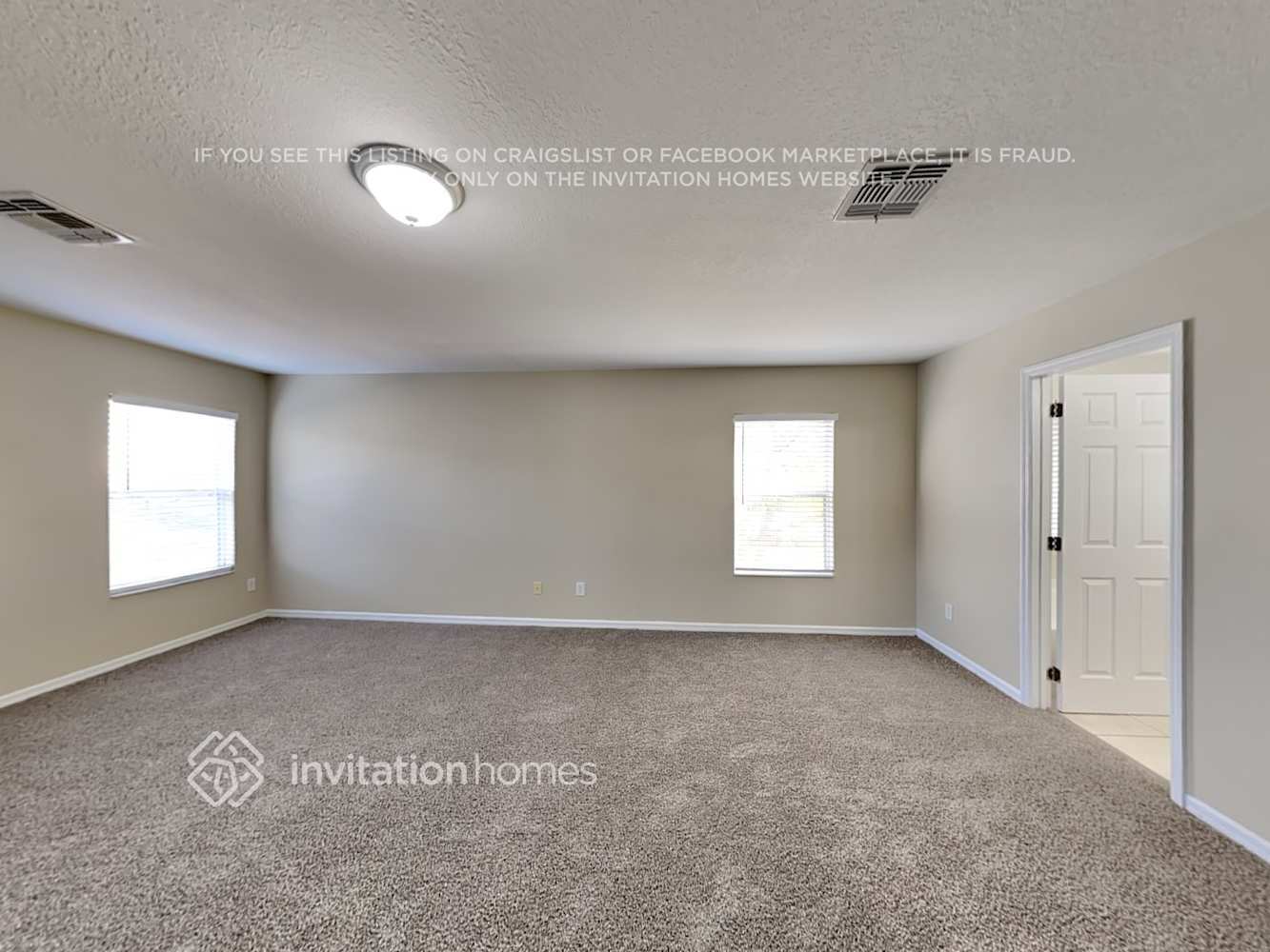 Building Photo - 15262 Galbi Dr