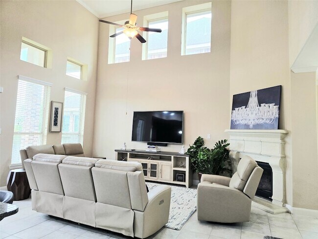 Building Photo - 21914 Avalon Queen Dr