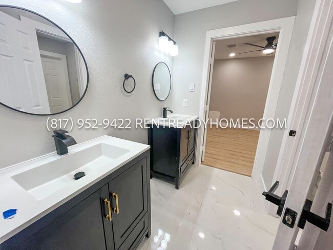 Building Photo - 16034 Blackhawk Blvd