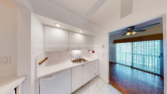 Building Photo - 4201 S Ocean Blvd