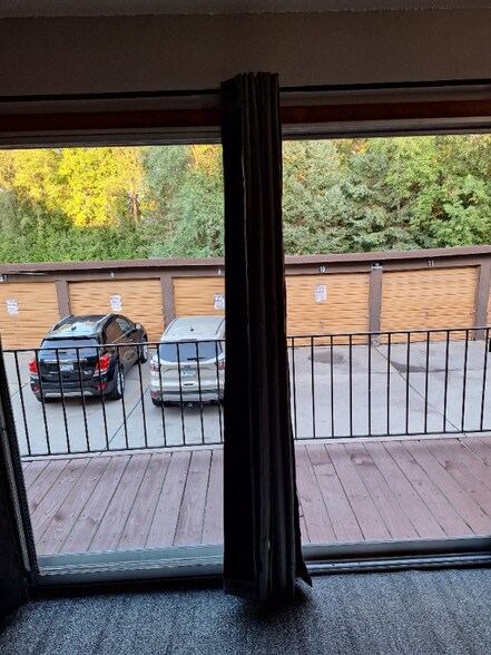 Building Photo - 1676 English St