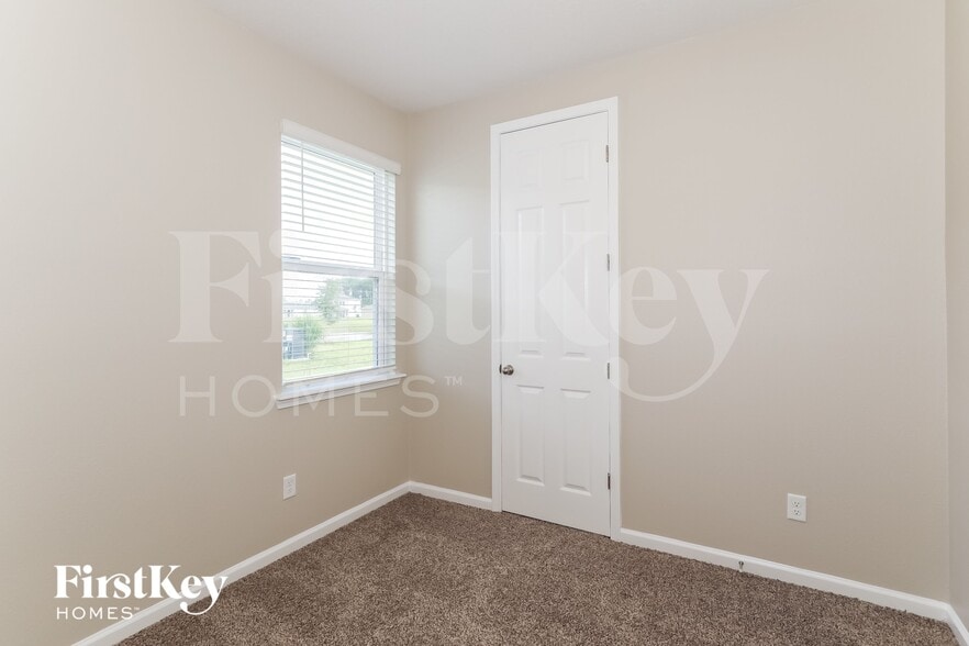 Building Photo - 1503 Tropical Pine Cove