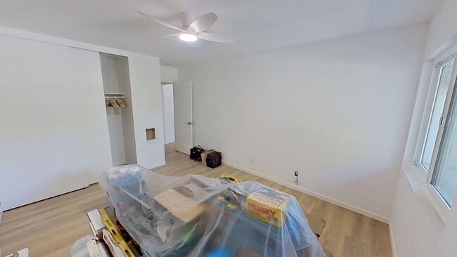 Building Photo - Amazing One Bedroom/ One Bath La Goleta Condo