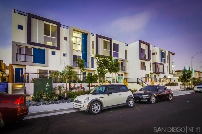 Building Photo - 3030 Jarvis St