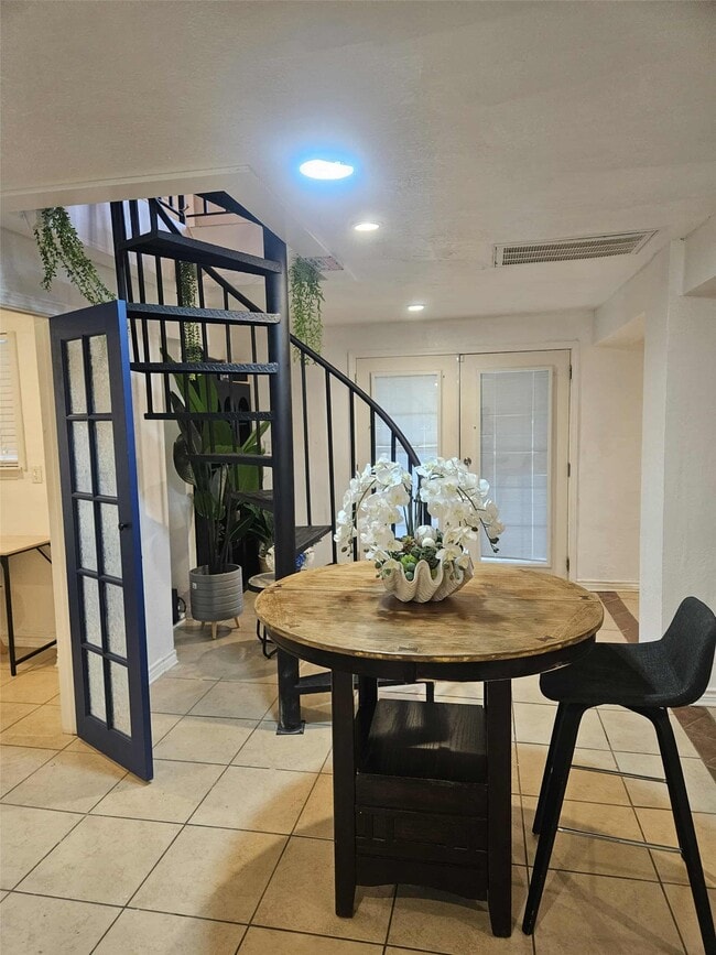 Building Photo - 812 Marlin St