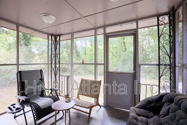 Primary Photo - 2065 Nettie Ct